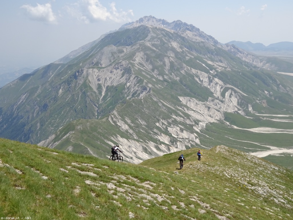 148456-traversata-campo-imperatore-monte-aquila-isola-gs-dsc01239.jpg