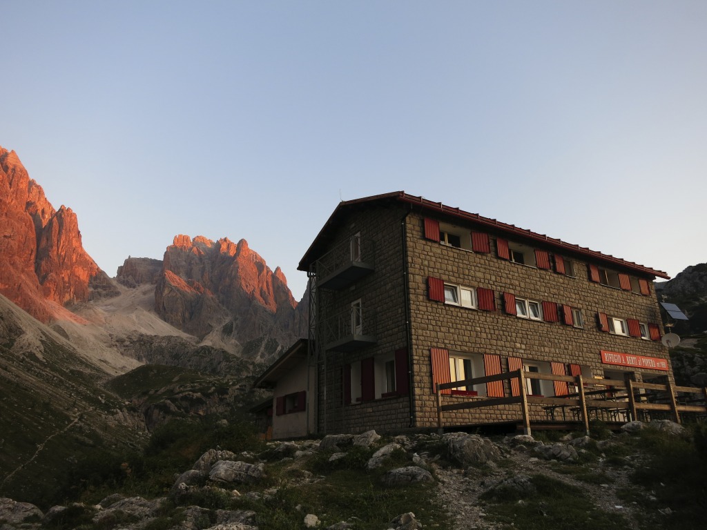 149682-ambata-img5277.jpg