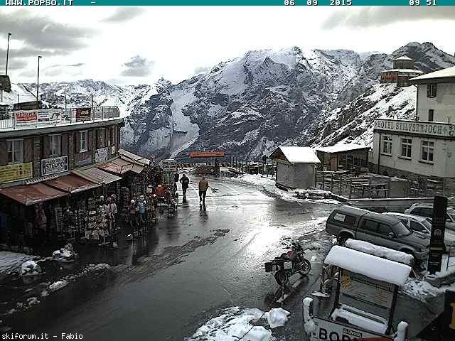 149979-prima-neve-6-settembre-2015-stelviolive11.jpg