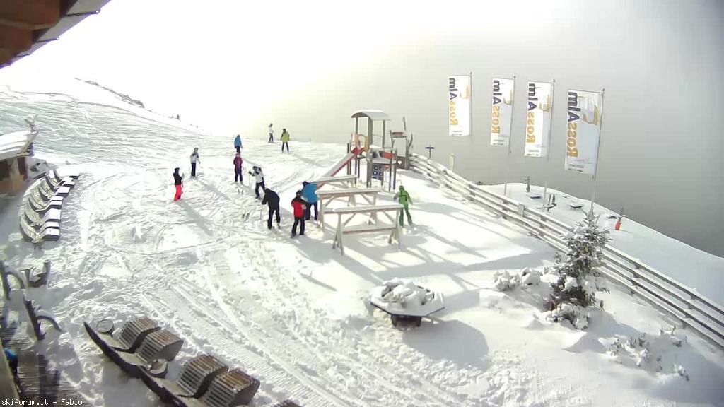 157901-webcam28.jpg
