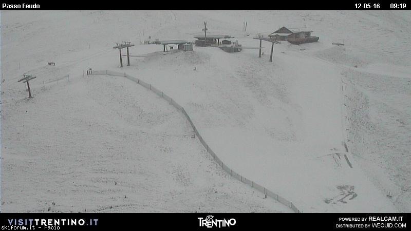 168596-webcam-12-maggio-2016-con-neve-9-1.jpg
