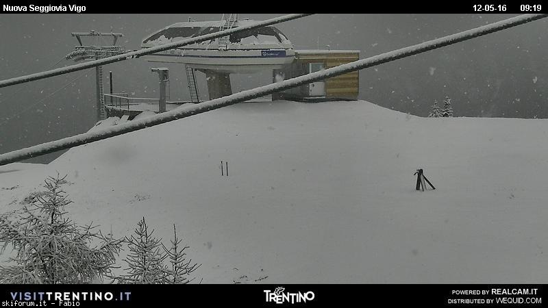 168597-webcam-12-maggio-2016-con-neve-2-2.jpg