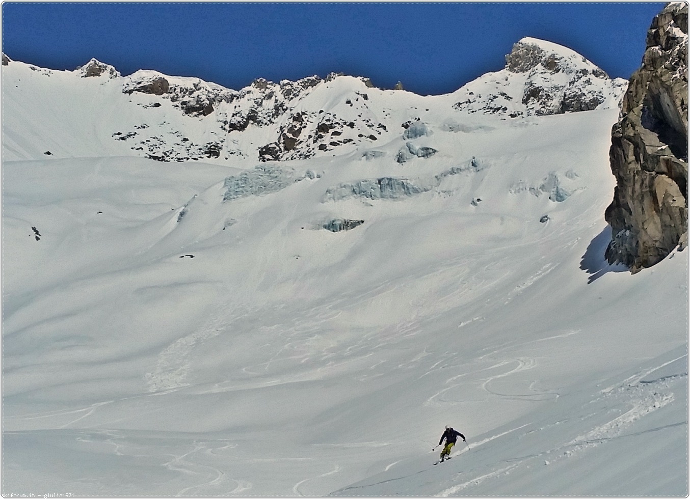 169088-a1-toula.jpg