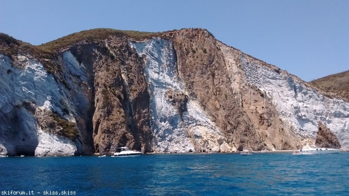 170853-ponza-e-palmarola-img20160702120940652.jpg