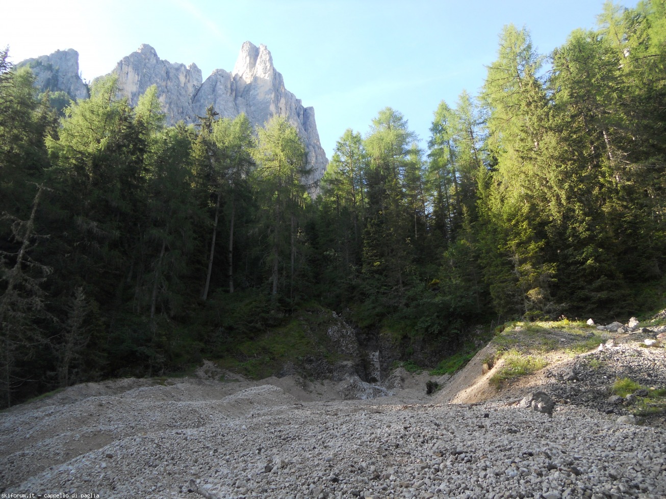 175511-vallaccia-dscn1801.jpg