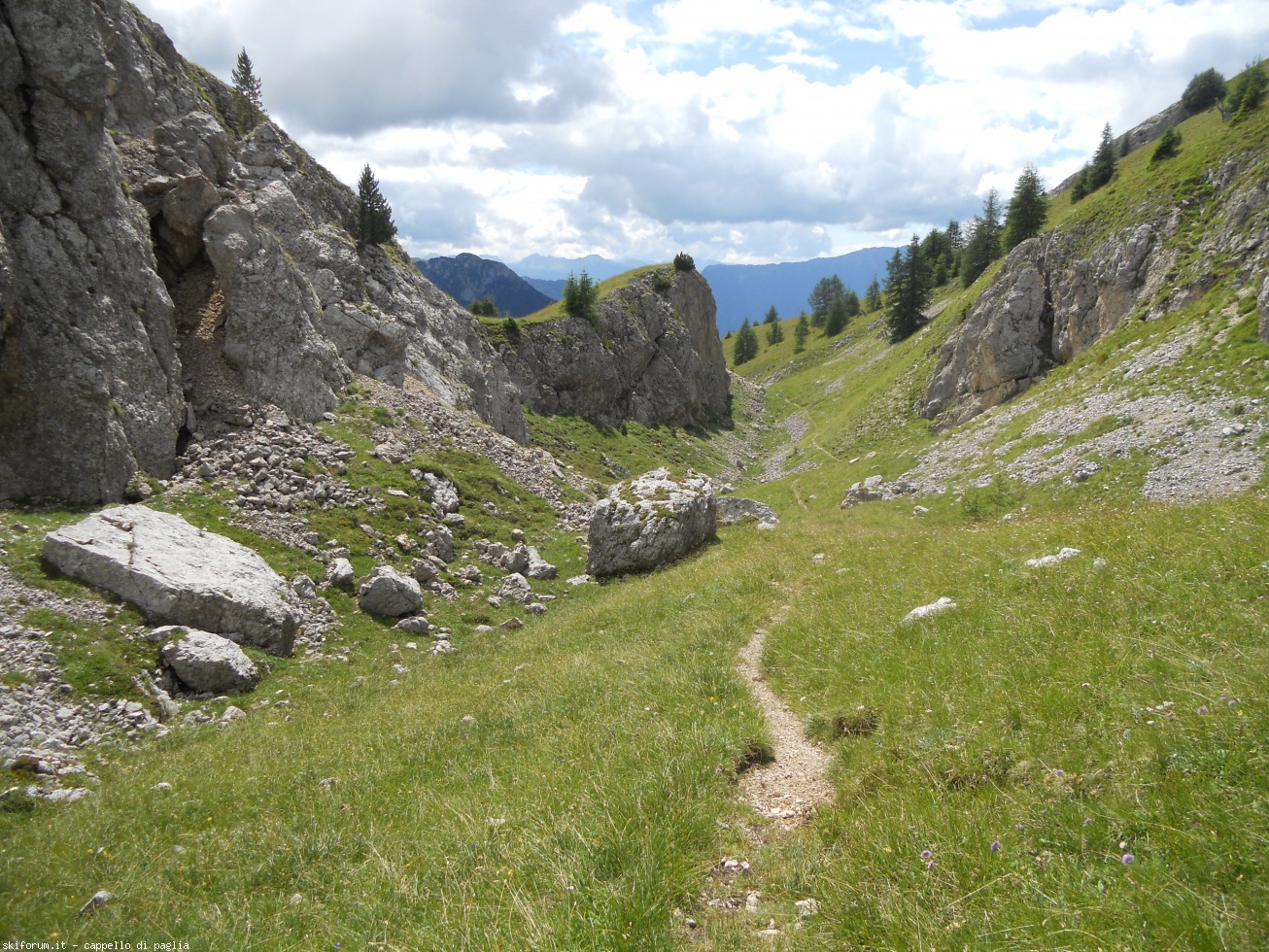 175522-vallaccia-dscn2066.jpg