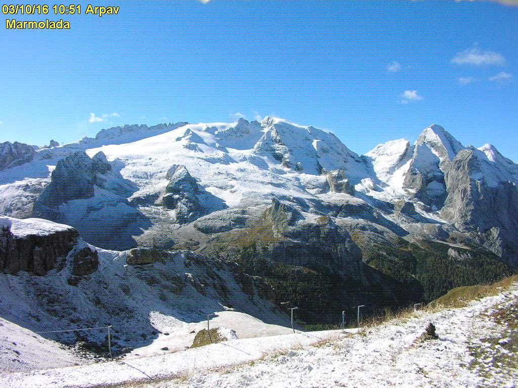 176038-neve-3-ottobre-2016-marmolada-webcam.jpg