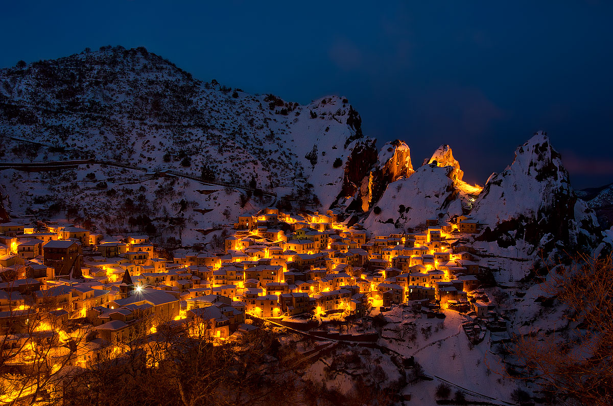 176242-dolomiti-lucane-inverno-castelmezzano.jpg