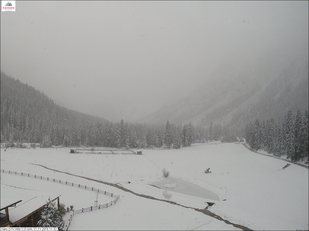 179289-neve-11-nov-2016-hugecurrent14.jpg
