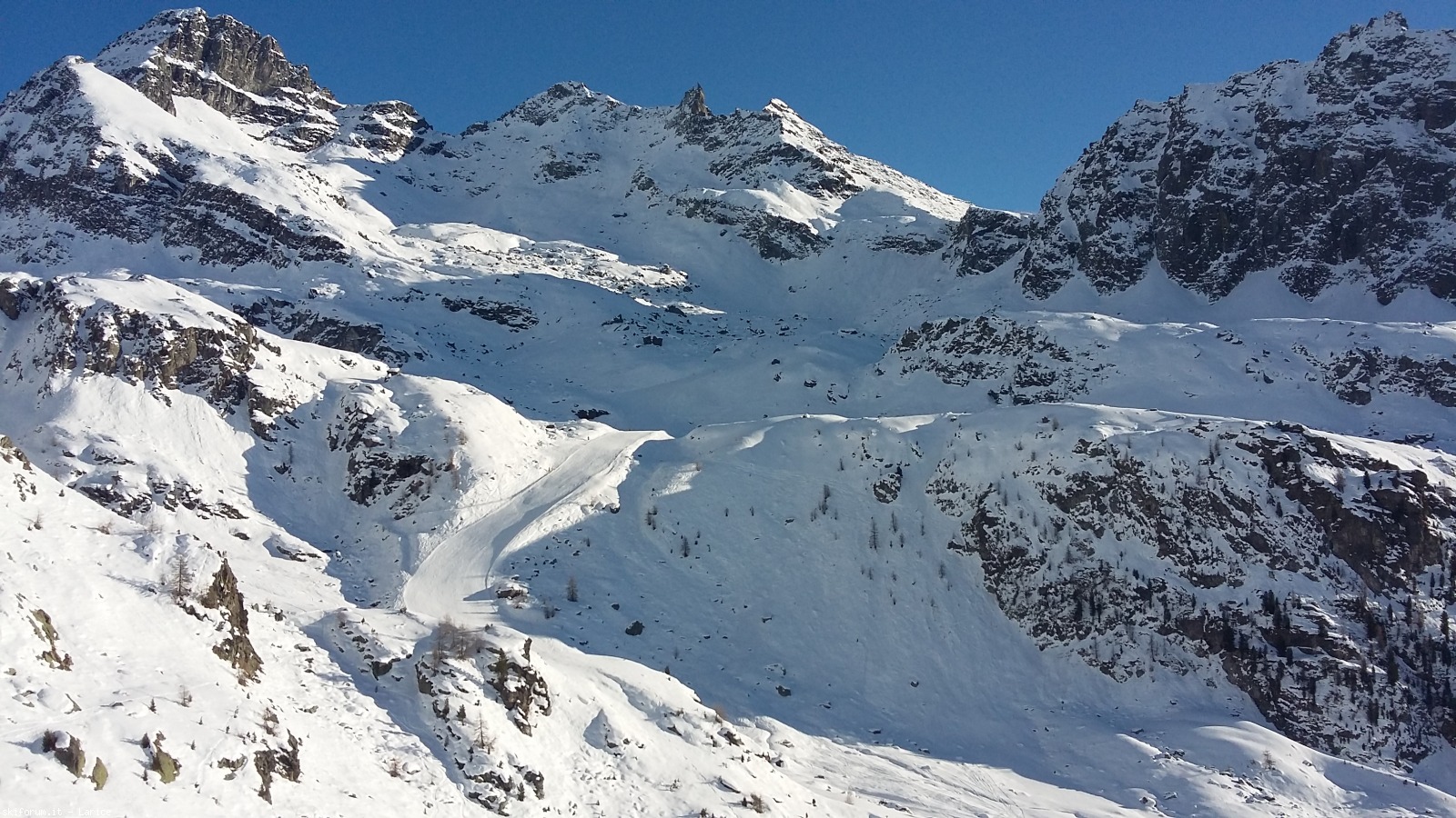 182247-monterosaski-20161218144145.jpg