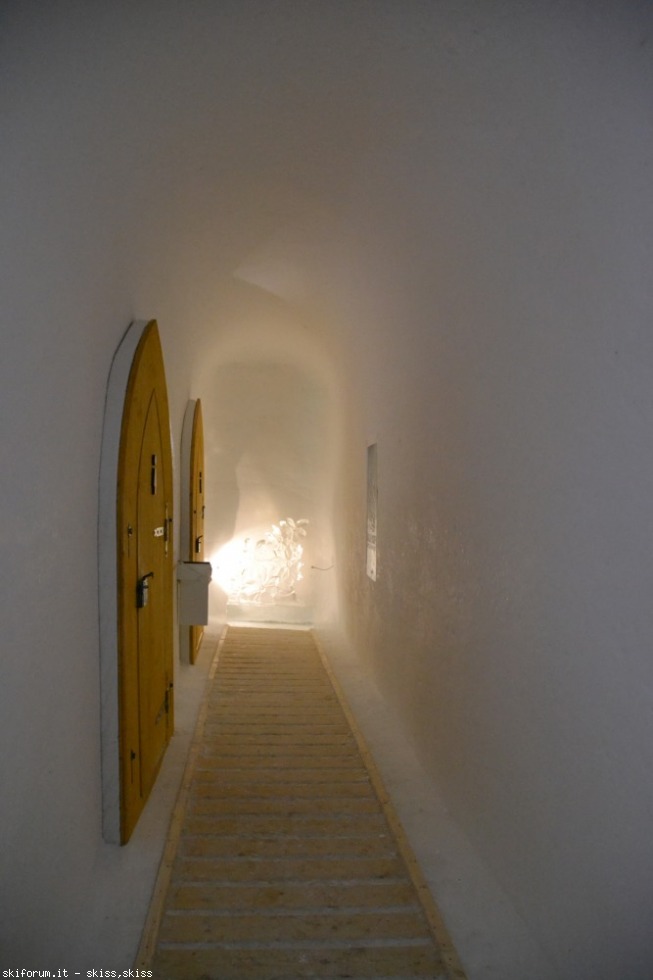 186256-zugspittze-igloo-dorf-dsc0360.jpg