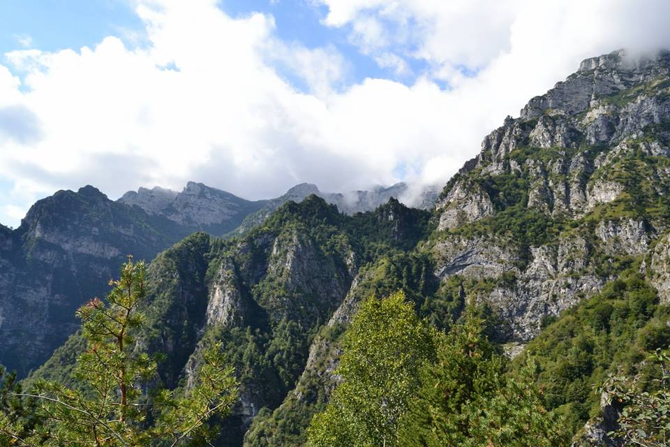 186443-rocheta-dei-monti-del-sole-120062685134478888322561998249263788427250n.jpg