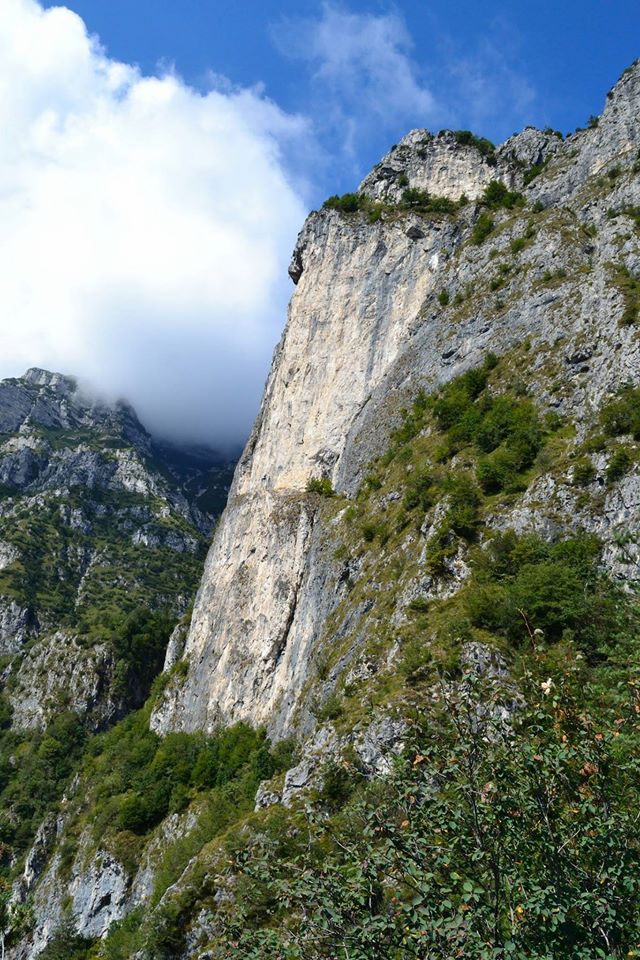 186445-rocheta-dei-monti-del-sole-120106025134477354989388805154103264632515o.jpg