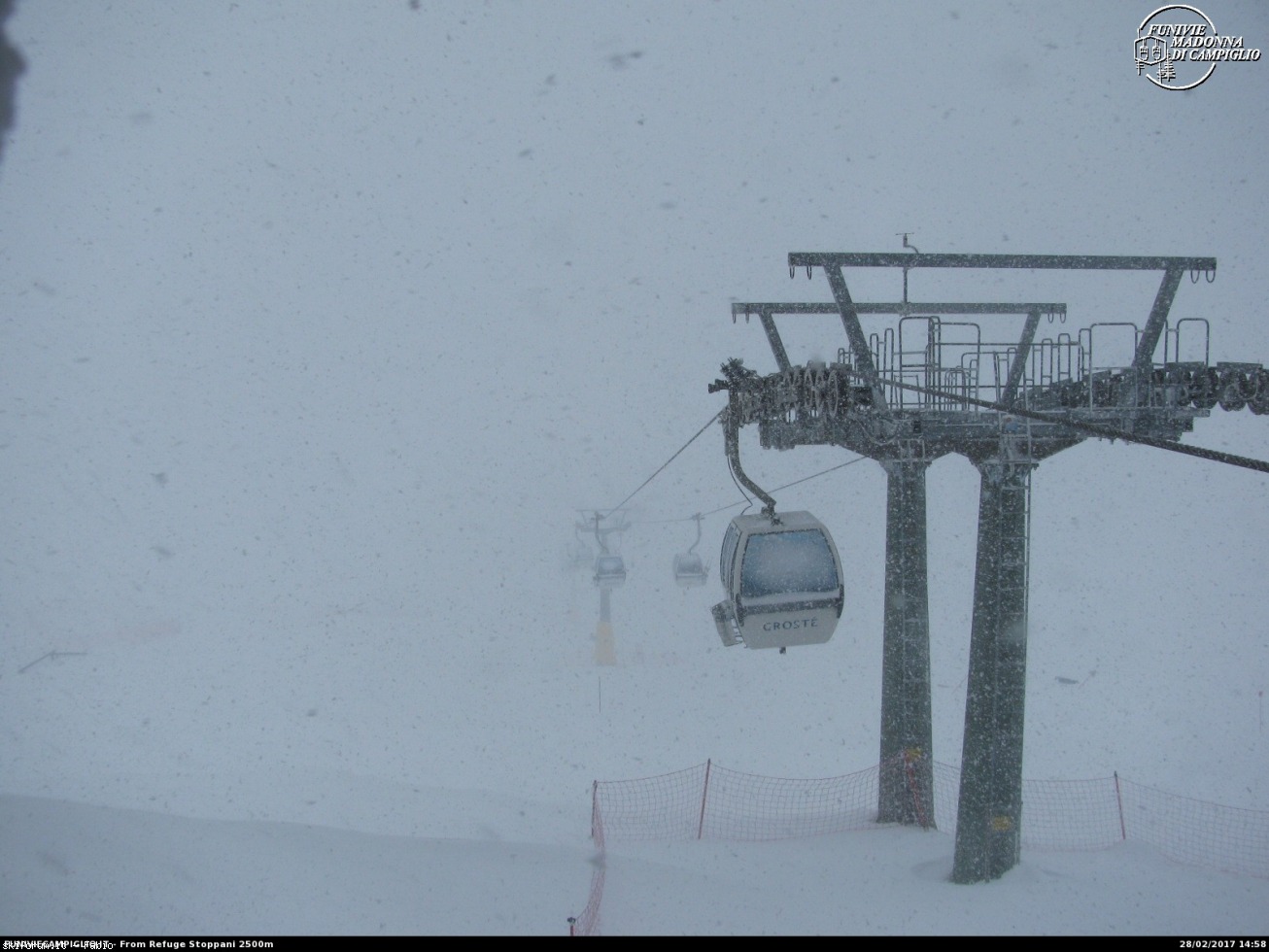 189213-nevicate-28bebb2017-webcamcampiglio02-1600.php.jpg