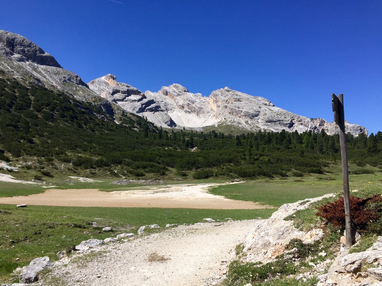 195201-monte-lavinores-dolomiti-d-ampezzo-13-06-2017-2017-06-13-lavinores-3.jpg