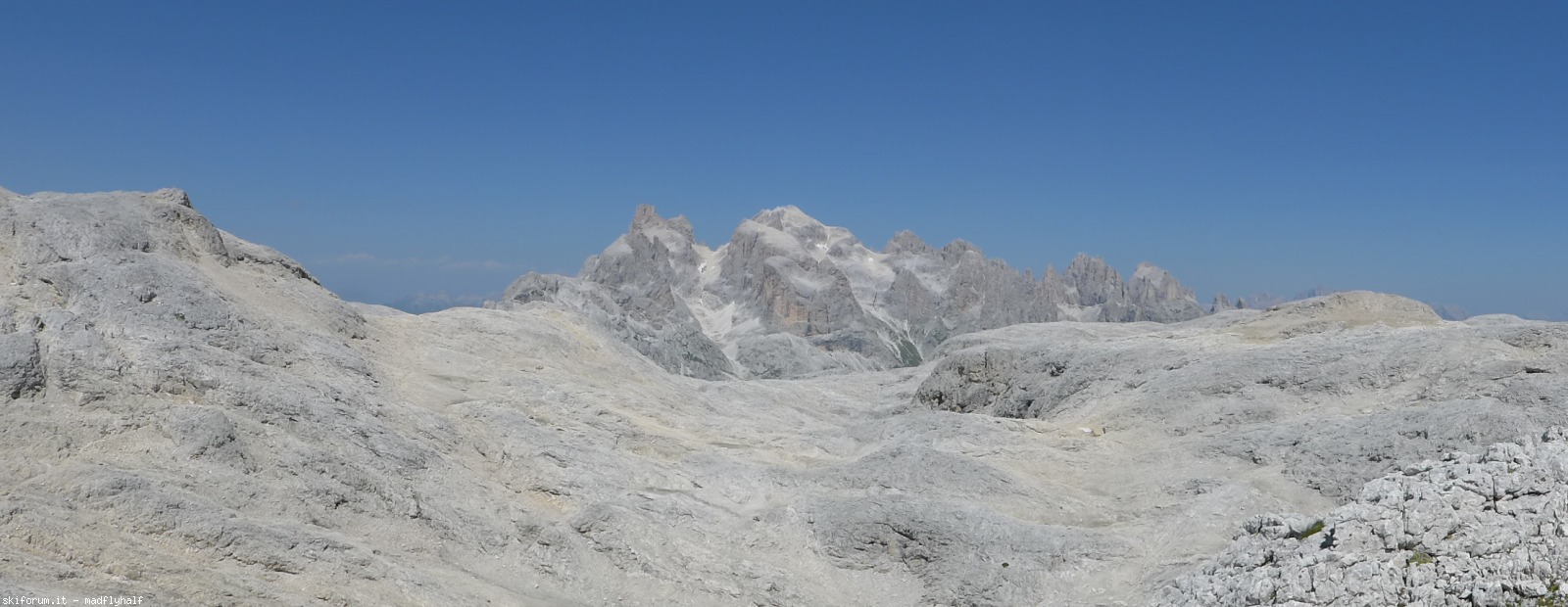 197341-altopiano-delle-pale-di-san-martino-p1020078.jpg