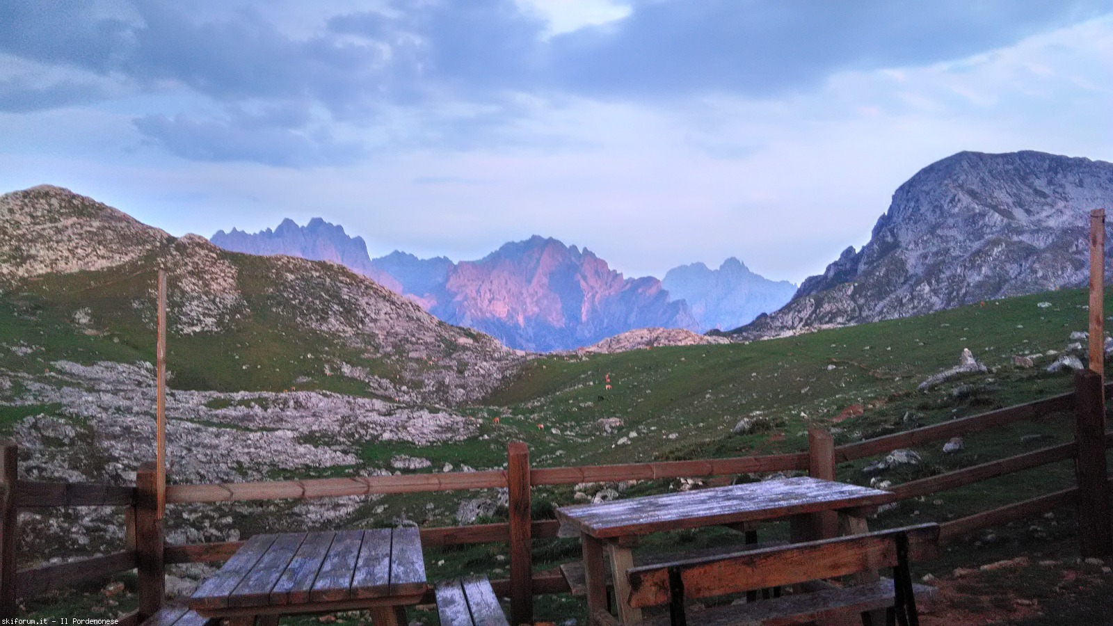 198789-picos-de-europa-p20170814205209hdr.jpg