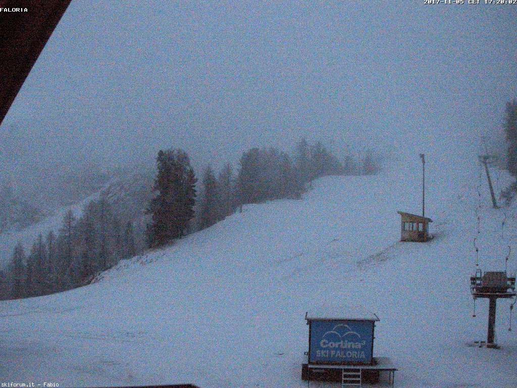 202704-webcam-neve-5-novembre-2017-precrifugiofaloria.jpg