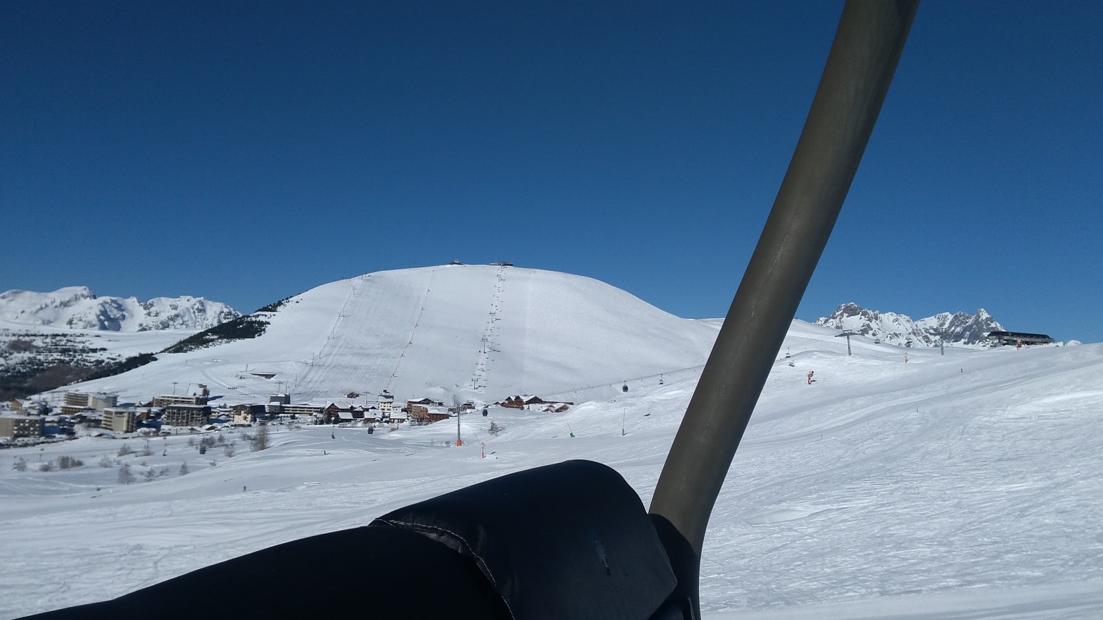 210028-alpe-d-huez-p20180209101922.jpg
