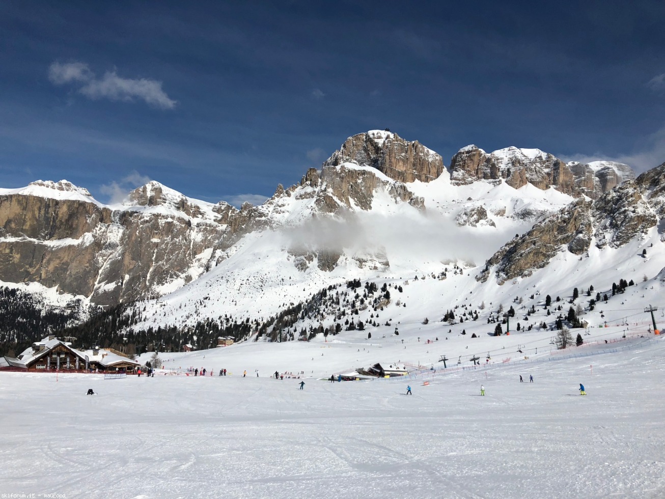 211120-img1467-il-sella-dal-belvedere-con-in-primo-piano-il-sass-pordoi.jpg