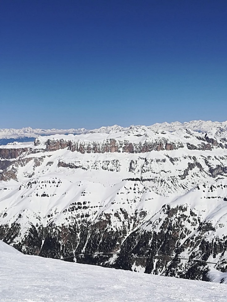 214698-da-buffaure-a-marmolada-aprile-2018--marmolada-3-vista-verso-il-sella.jpg