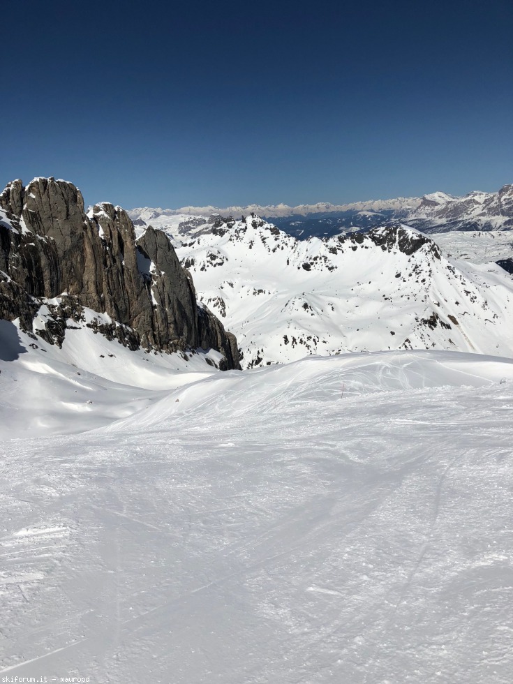 214702-da-buffaure-a-marmolada-aprile-2018--marmolada-8-plateau-pista-sass-delle-undesc.jpg