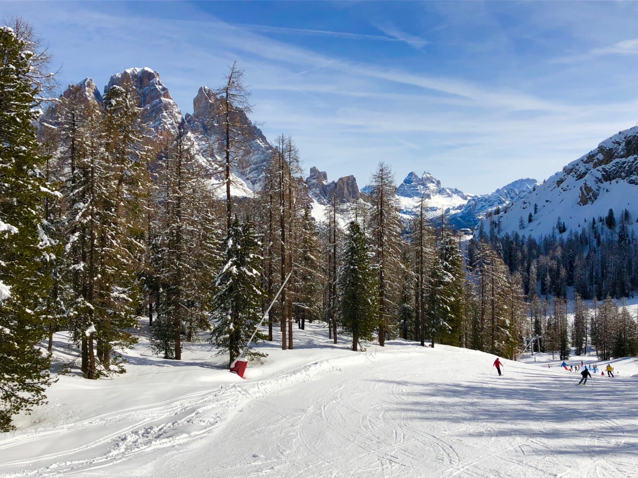 215376-faloria-apr-2018-img2634-pista-faloria-normale-e-vista-trecime.jpg