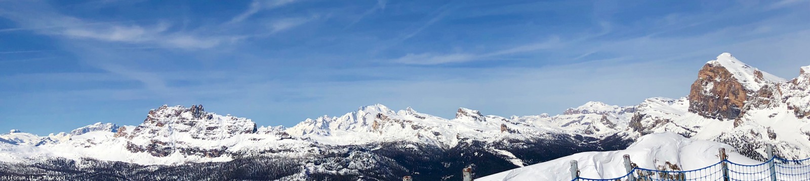 215396-faloria-apr-2018-img2655-panoramica-con-croda-da-lago-marmolada-sullo-sfondo-averau-nuvolau-5-t.jpg