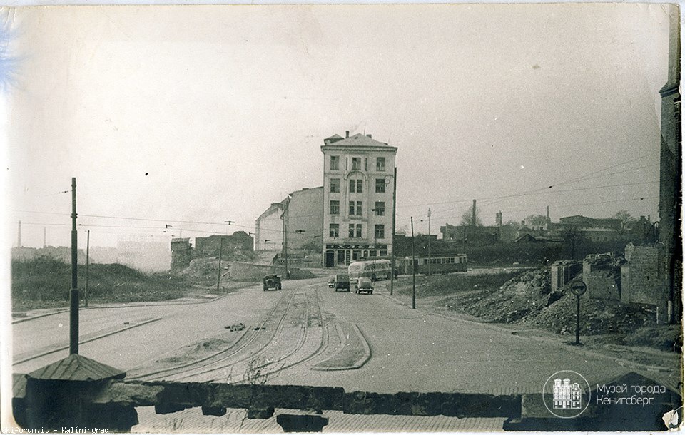 216699-gesekusplatz-1960.jpg