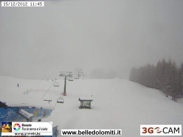 86548-neve-15-dicembre-2012-cortinasocrepes.jpg