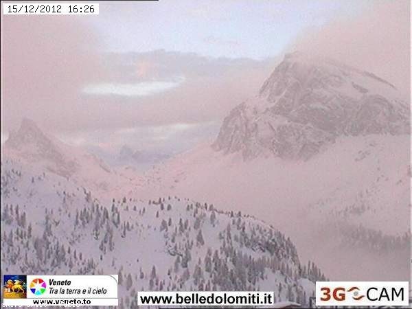 86588-webcam-neve-15-dicembre-2012-5torri2.jpg