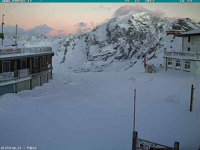 86605-webcam-neve-15-dicembre-2012-stelviolive11.jpg
