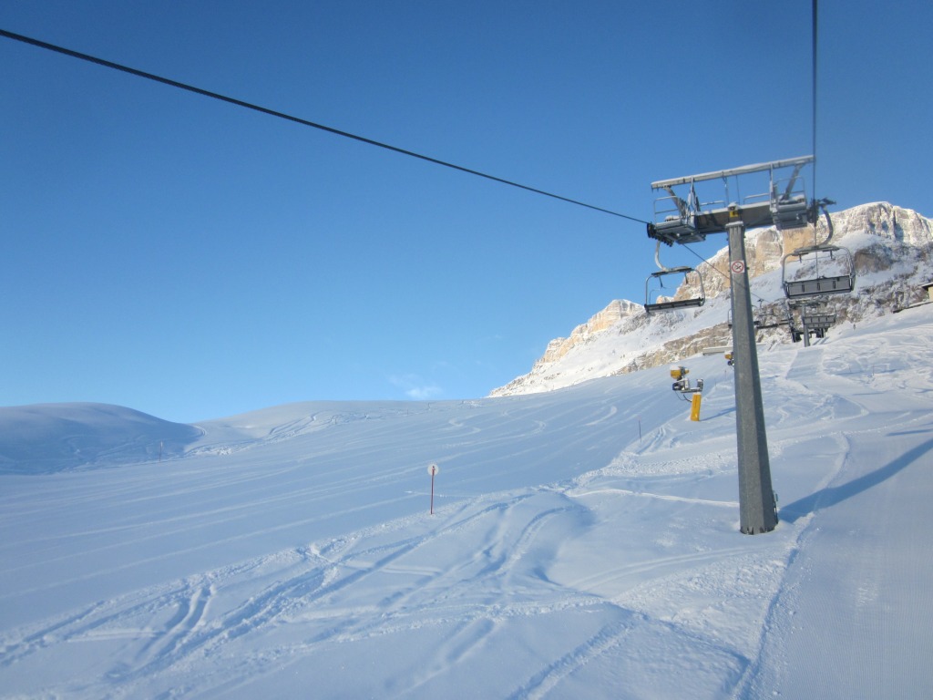 86816-primo-sole-sulle-piste-del-burz-di-arabba-img1698.jpg