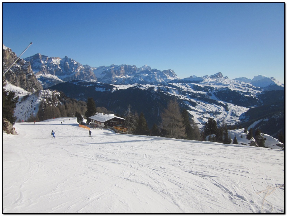 90464-superski-12-gennaio-2013-alta-badia-7.jpg