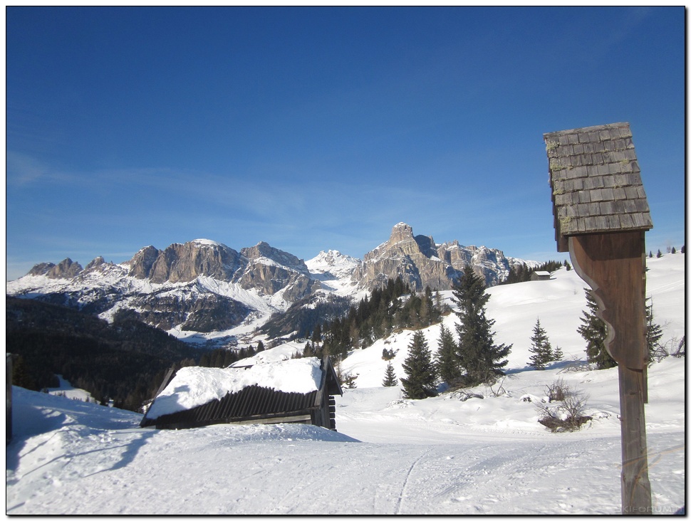 90469-superski-12-gennaio-2013-alta-badia-12.jpg