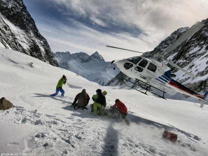 98215-heliski-2-img0620snapseed.jpg