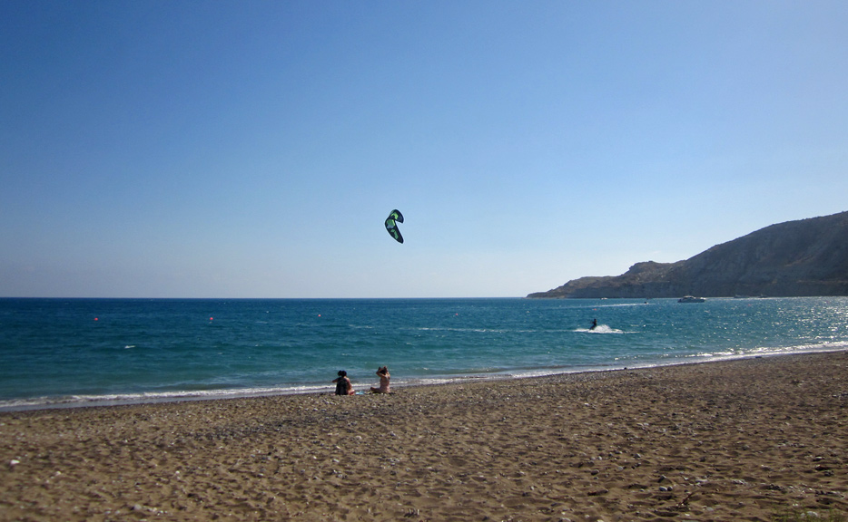 104926-kitesurf-pissouri-bay.jpg