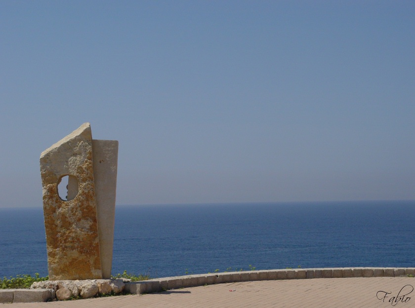 11394-mare-monumento.jpg