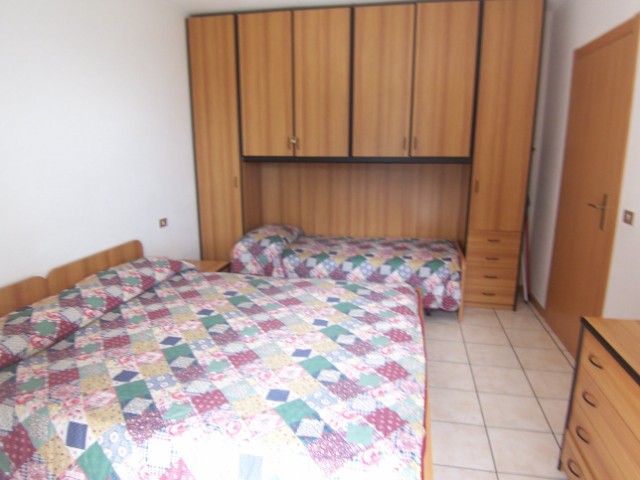 57990-1003717-640x480.jpg