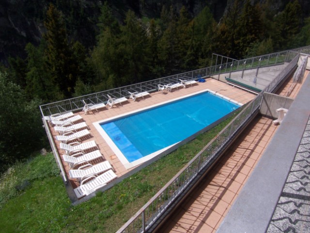 57993-1003701-640x480.jpg