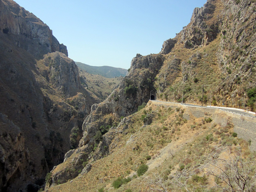 80227-strada-creta-per-elafonisi.jpg