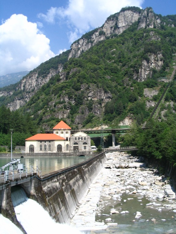 101979-centrale-2b.jpg