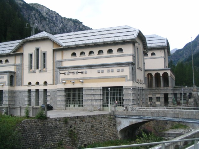 102108-centrale-5a.jpg
