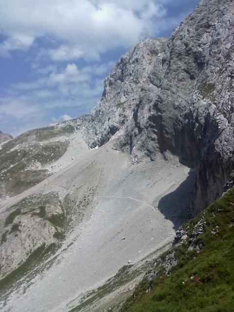 104420-12-ghiaione-da-attraversare.jpg