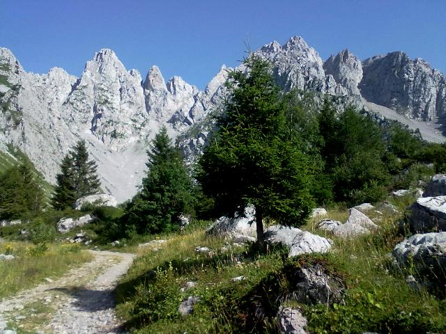 104661-paesaggio-dolomitico-4.jpg