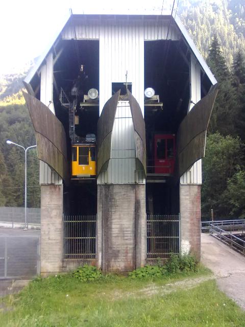 104701-23.jpg