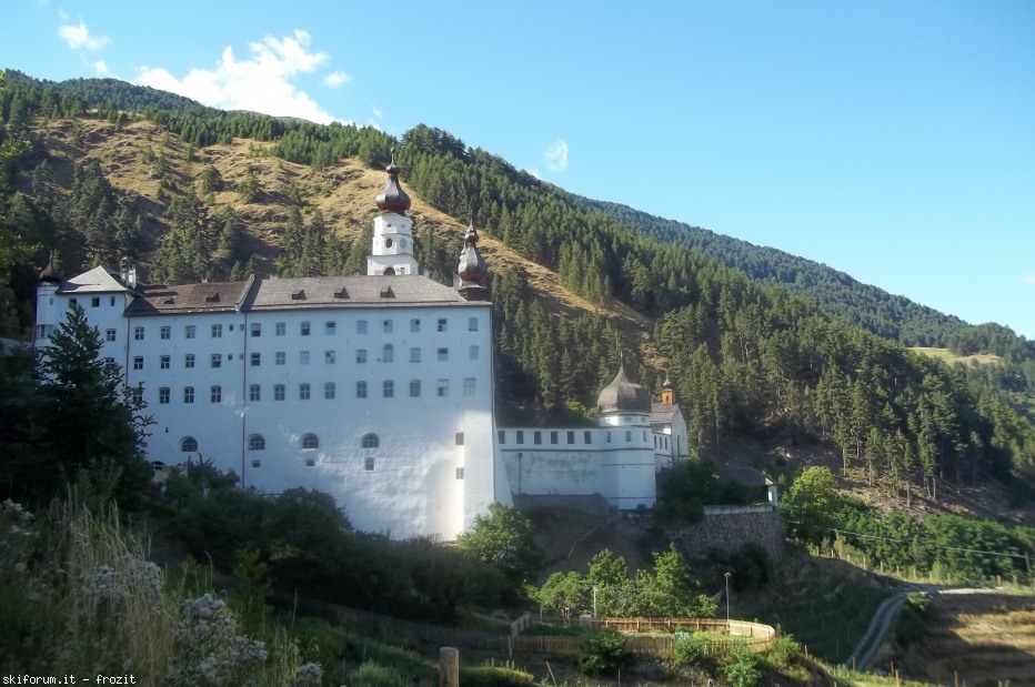 106161-1002076.jpg