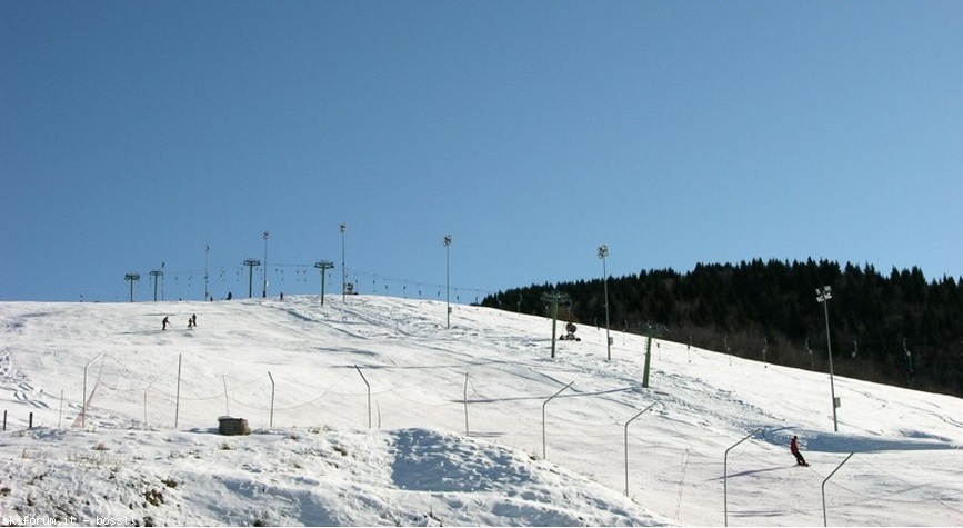 142700-skilift.jpg