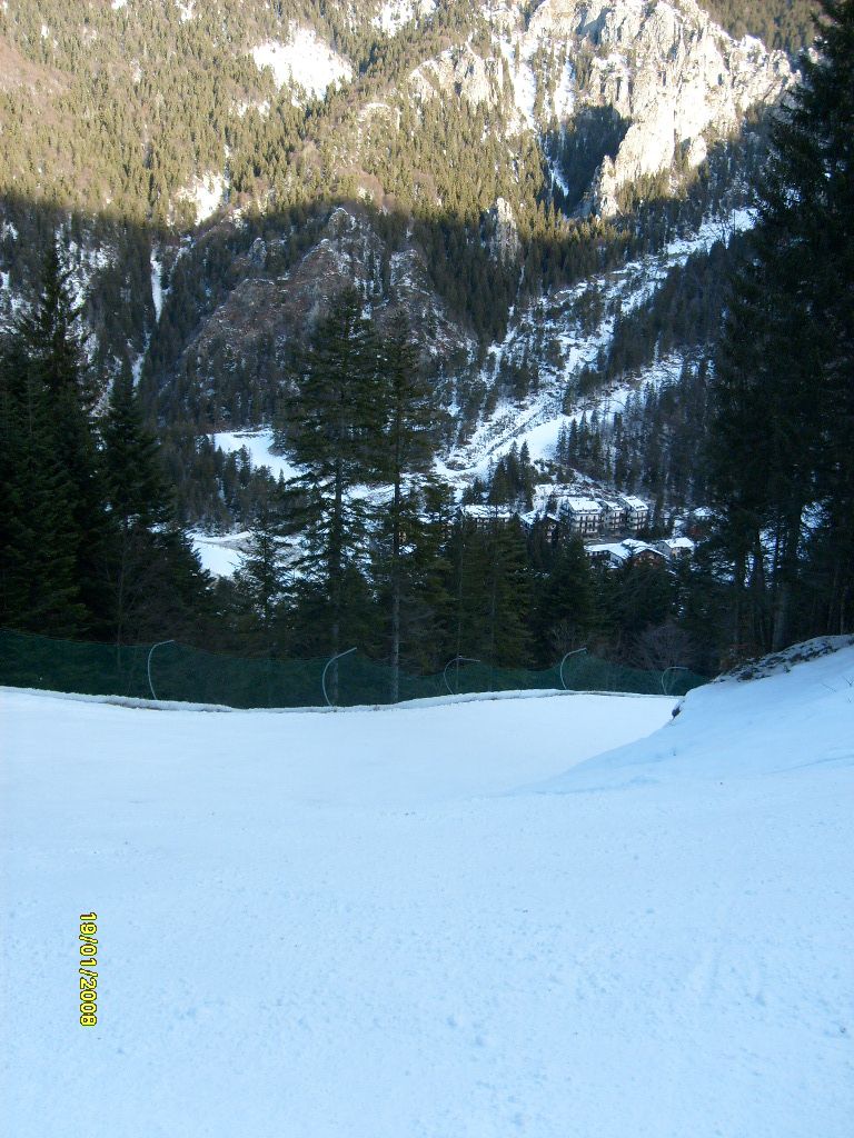 16484-26-scorrimento-veloce-a-3-quarti-della-pista.jpg