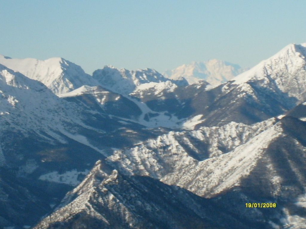 16512-33-panorama-da-2000m-con-zoom-vs-valtorta-e-monte-rosa.jpg